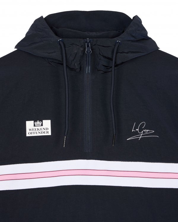 Weekend Offender яке Leo Gregory